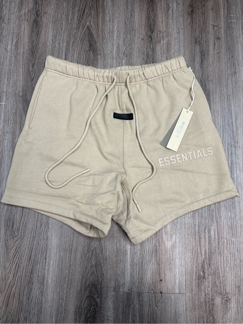 Ss23 fear of god essentials Dusty Beige short